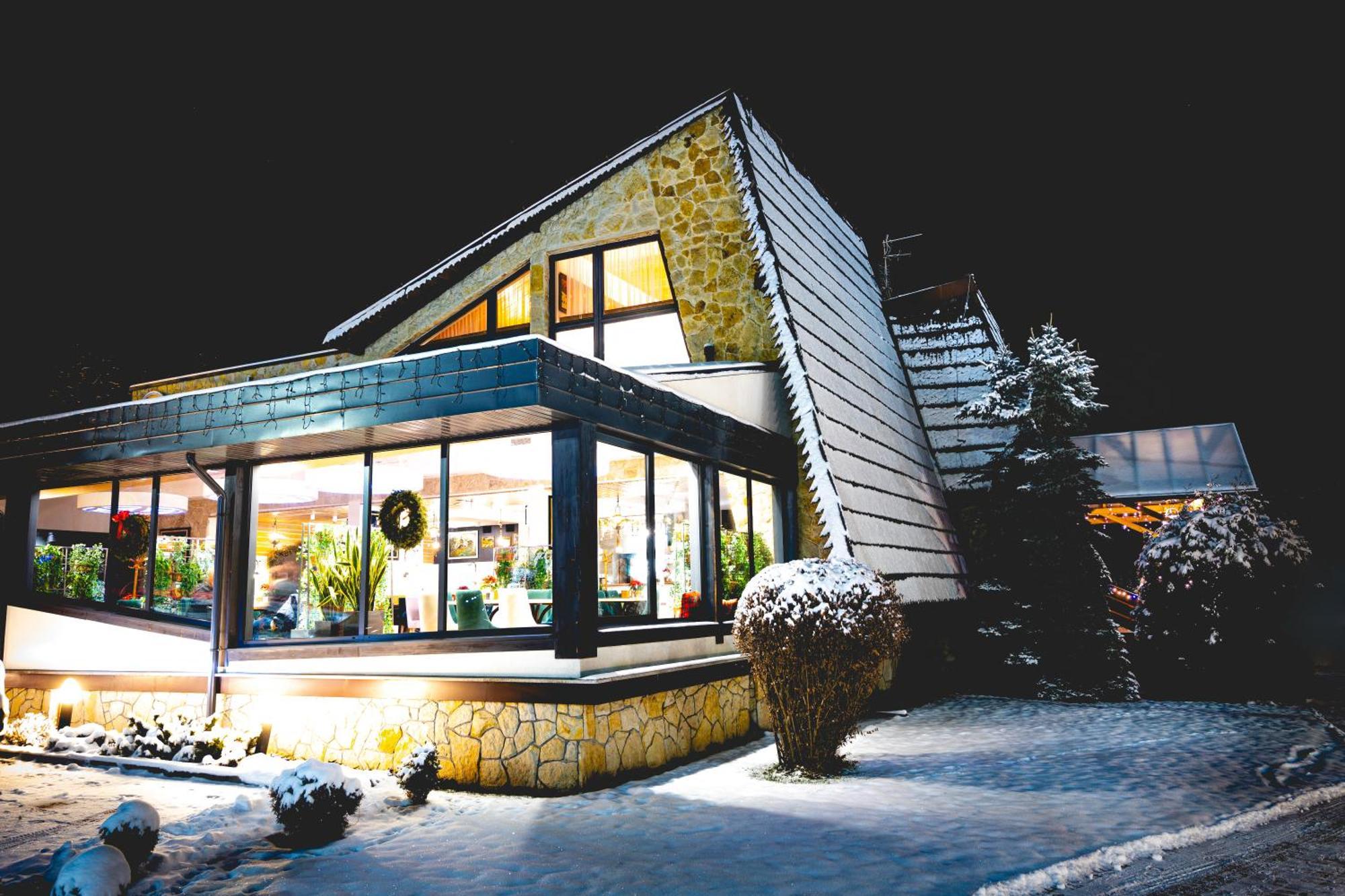 Zajazd Kaluzna Lacko Exterior foto